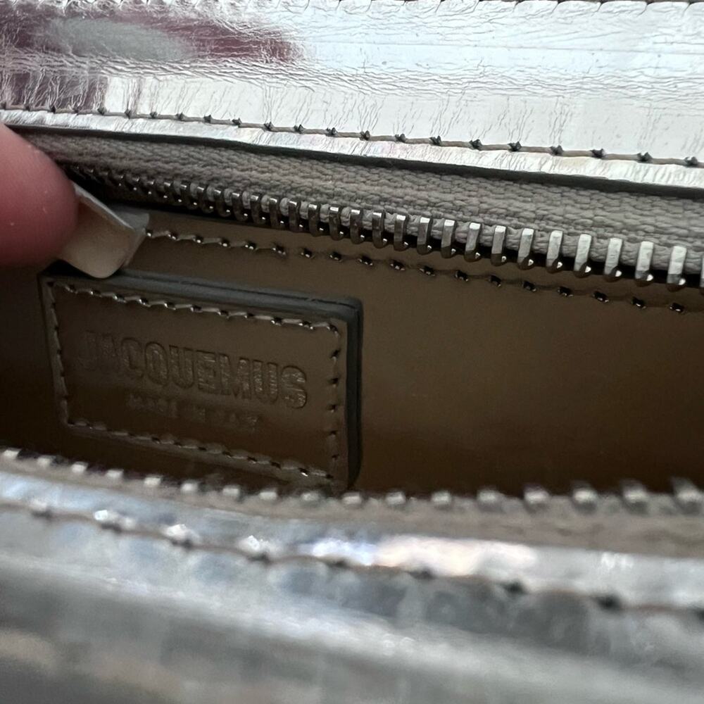 authentic NWT JACQUEMUS Le Ciuciu metallic silver leather shoulder bag PRISTINE - Picture 16 of 16